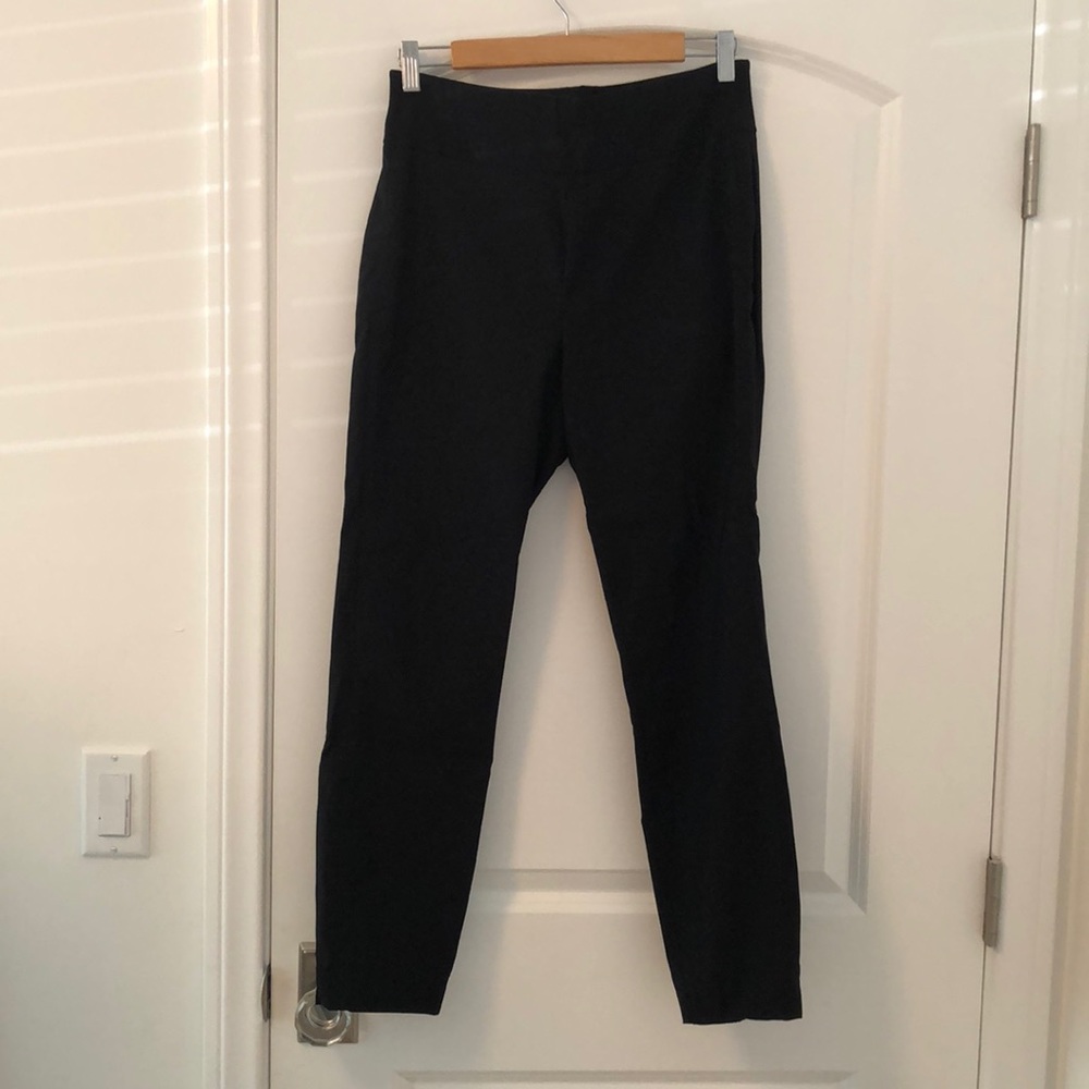 **PERFECT CONDITION** NY&C Straight Leg Pant